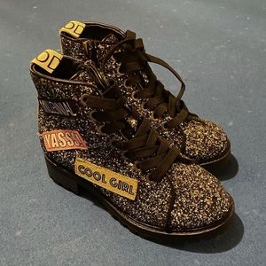 Kidpik high tops, never worn, kids size 12